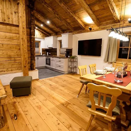 Adelheid Keusche - In *