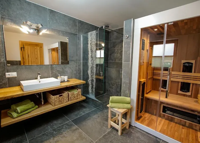 Adelheid Keusche - In Chalet Rennweg am Katschberg