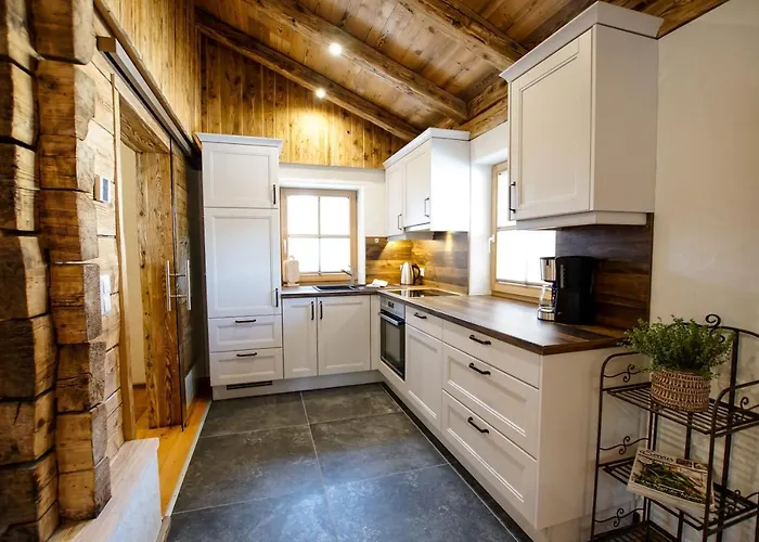 Adelheid Keusche - In רנווג